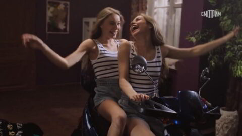 Anastasia Akatova Sexy Arina Postnikova Sexy Bez Tebya S01E01 2021 3