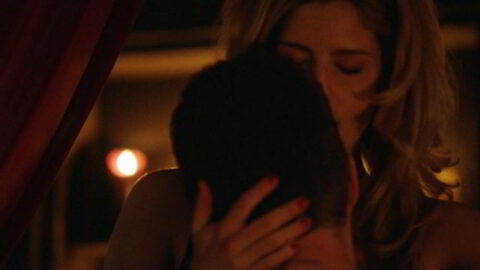 Emily Bett Rickards Sexy Arrow S03E20 2015 2