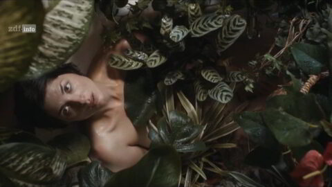 Katharina Nesytowa Nude WIR S01E07 2021 2