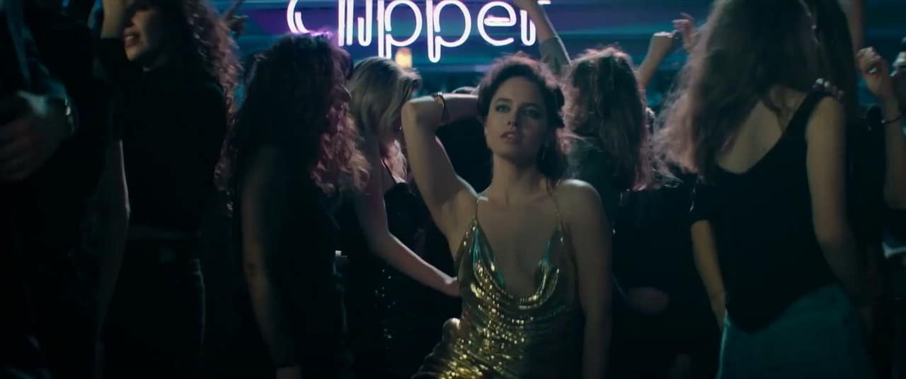 Matilde Gioli, Mariela Garriga cleavage movie scene 2019 Matilde Gioli, Mariela Garriga cleavage movie scene 2019
