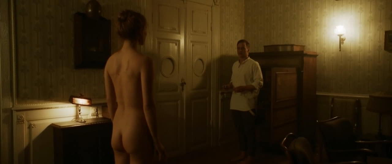 Rosalinde Mynster bare butt in A War Within Rosalinde Mynster bare butt in A War Within