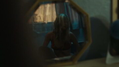 Sophie Kennedy Clark Nude Obey 2018 2