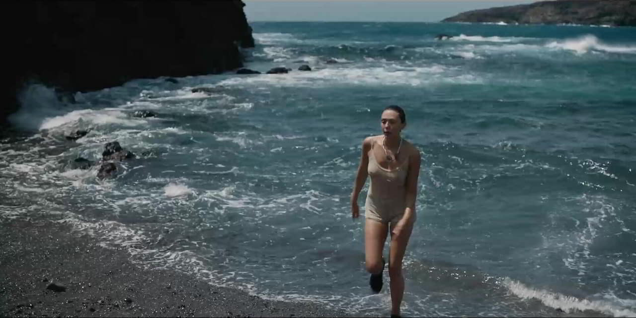 Alicia Vikander, Elizabeth Olsen bare butt in The Assessment Alicia Vikander, Elizabeth Olsen bare butt in The Assessment