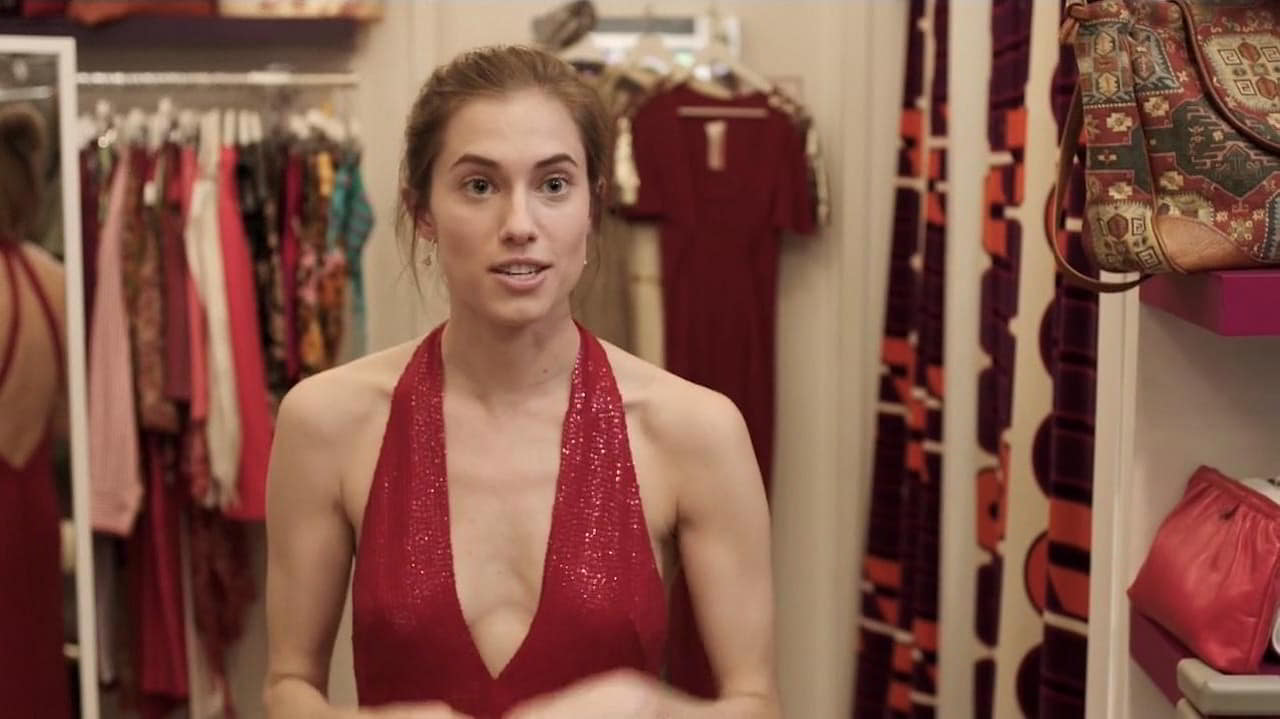 Allison Willams bare butt in Girls - S05E06 Allison Willams bare butt in Girls - S05E06