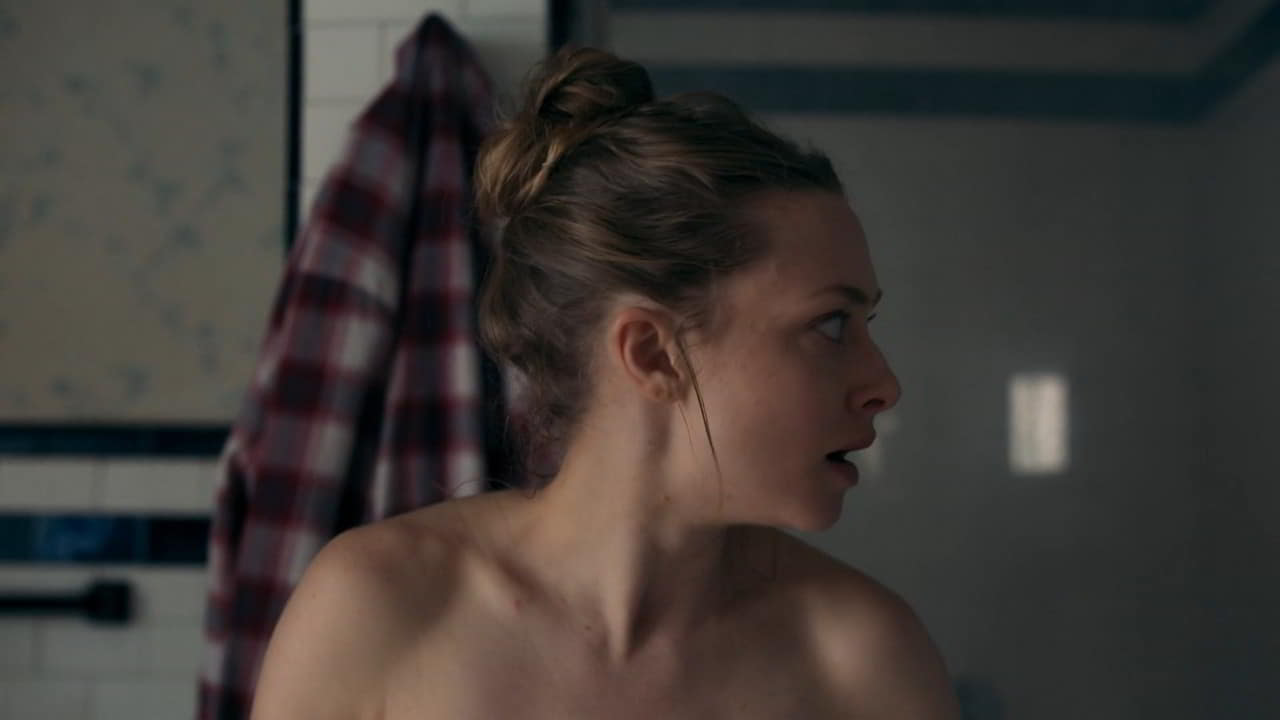 Hot Amanda Seyfried, Natalia Dyer explicit scene 2021 Hot Amanda Seyfried, Natalia Dyer explicit scene 2021
