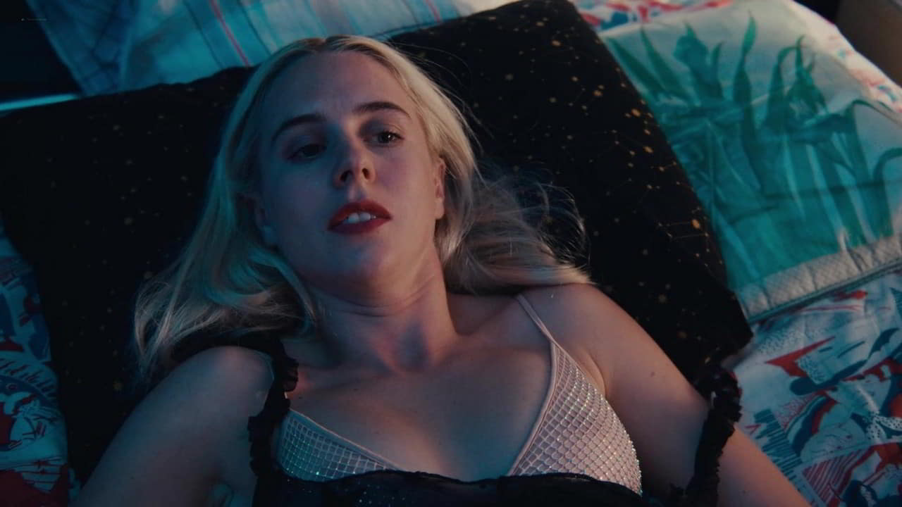 Carla Sehn bare butt in Diary of a Ditched Girl - S01E03-07 Carla Sehn bare butt in Diary of a Ditched Girl - S01E03-07