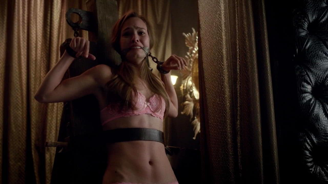 Deborah Ann Woll, Bailey Noble cleavage movie scene 2014 Deborah Ann Woll, Bailey Noble cleavage movie scene 2014
