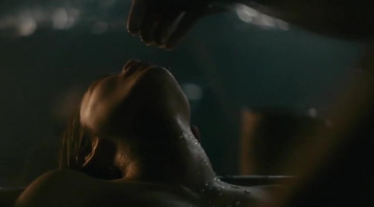 Dianne Doan bare butt in Vikings - S04E05 Dianne Doan bare butt in Vikings - S04E05