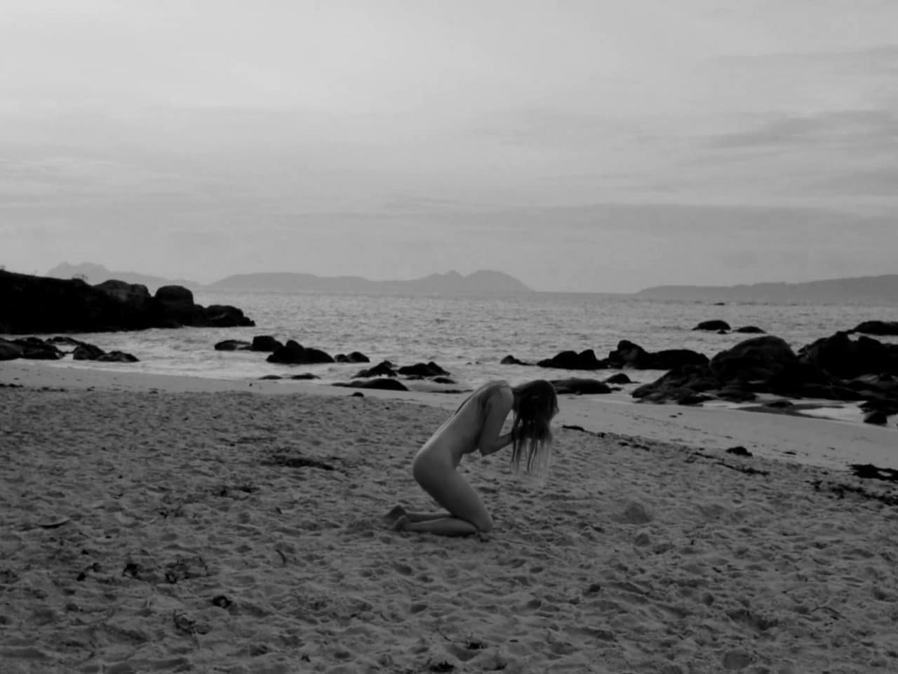 Dorota Ptaszek topless Cave Dorota Ptaszek topless Cave
