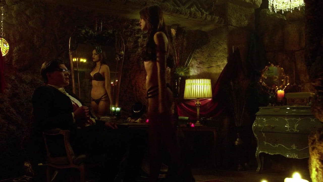 Eiza Gonzalez cleavage movie scene 2014 Eiza Gonzalez cleavage movie scene 2014