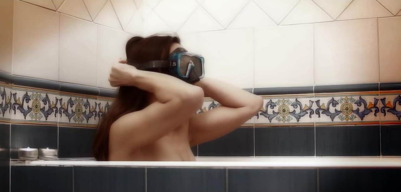 Hot Emanuela Pacotto explicit scene 2015 Hot Emanuela Pacotto explicit scene 2015