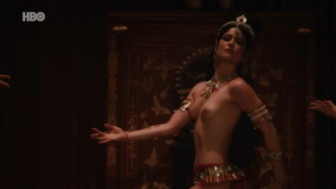 Emilie Biason Nude Santos Dumont S01E04 2019 1