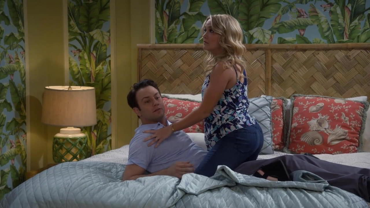 Emily Osment nude scene in Young and Hungry - S04E02 Emily Osment nude scene in Young and Hungry - S04E02
