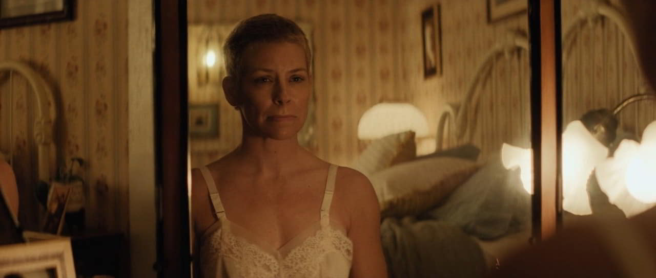Evangeline Lilly cleavage movie scene 2021 Evangeline Lilly cleavage movie scene 2021