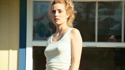 Evelyne Brochu Sexy Anick Lemay Nude Frisson des collines 2011 2