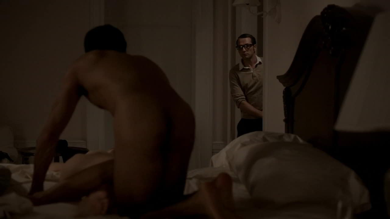 Gillian Alexy bare butt in The Americans - S03E01 Gillian Alexy bare butt in The Americans - S03E01