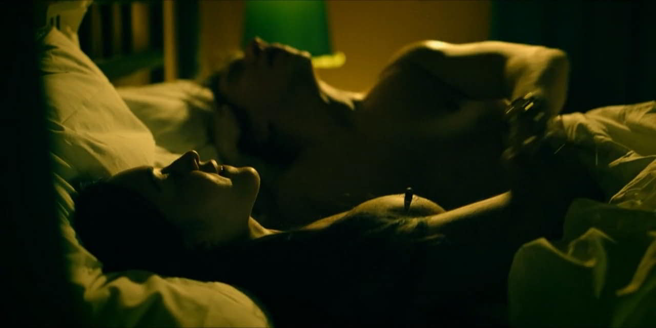 Helen Kkarim bare butt in Hymya! - S01E07 Helen Kkarim bare butt in Hymya! - S01E07