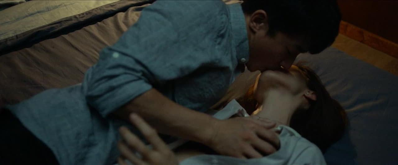 Ho cleavage movie scene 2019 Ho cleavage movie scene 2019