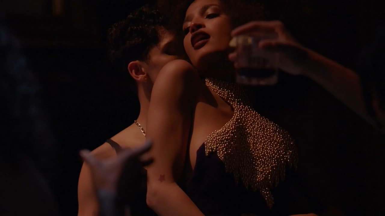 Indya Moore bare butt in Pose - S02E07 Indya Moore bare butt in Pose - S02E07