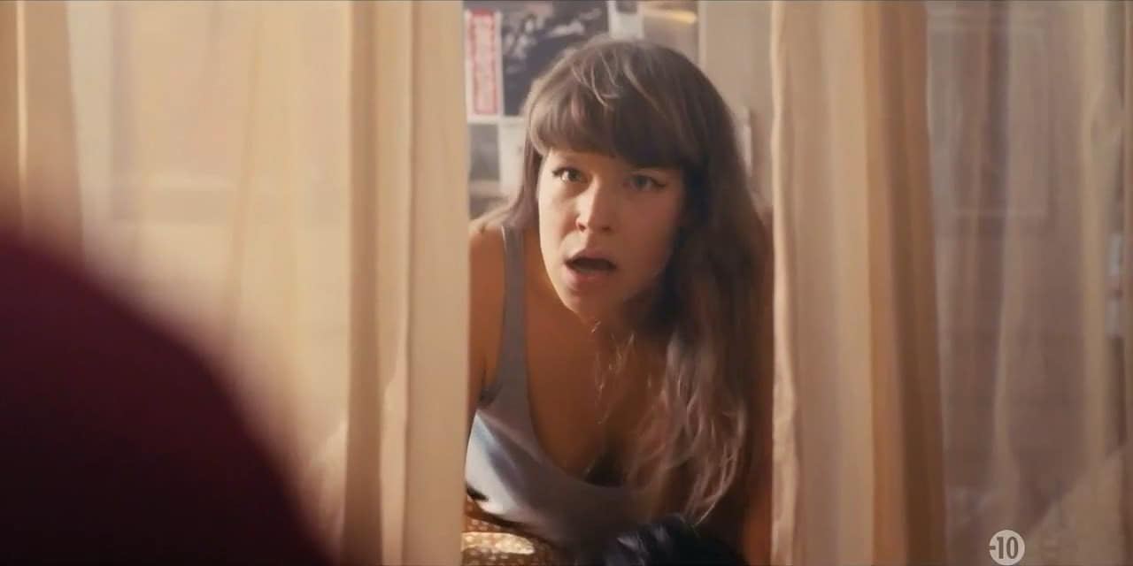 Ines Rau bare butt in Vernon Subutex - S01E06-07 Ines Rau bare butt in Vernon Subutex - S01E06-07