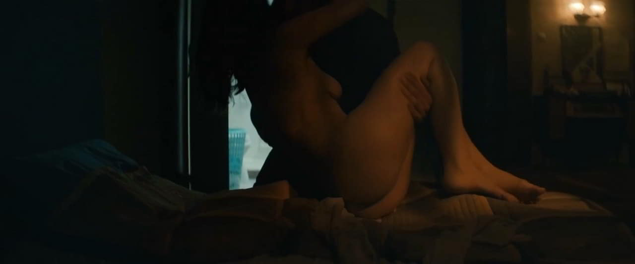 Irina Radulescu topless Urma Irina Radulescu topless Urma