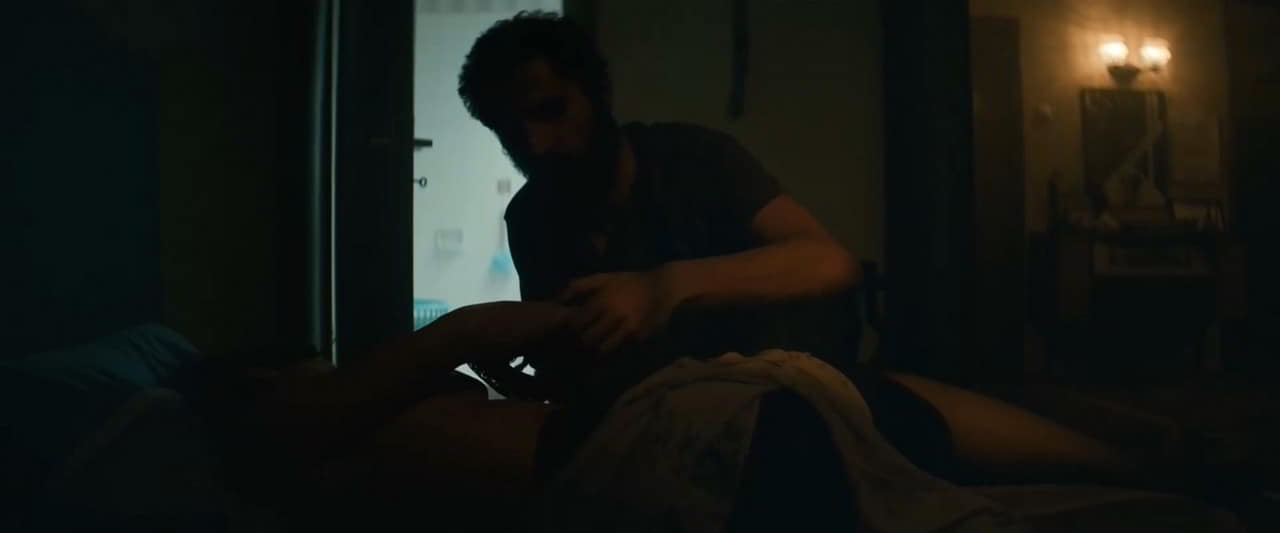 Irina Radulescu bare butt in Urma Irina Radulescu bare butt in Urma