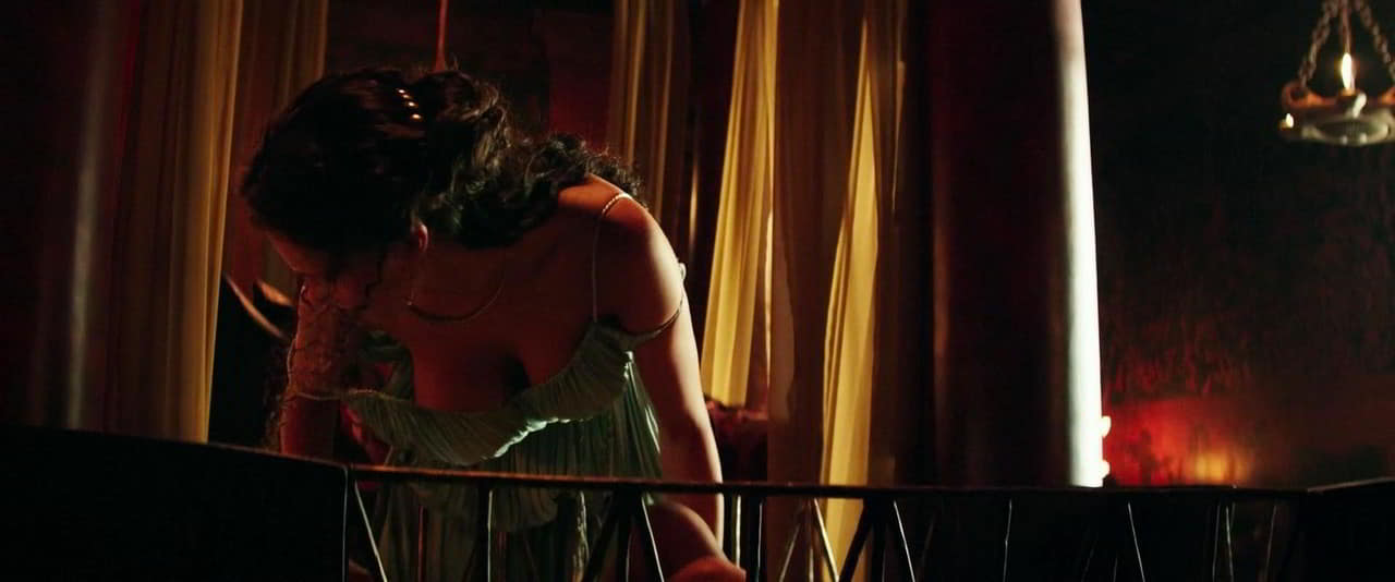 Irina Shayk, Karolina Szymczak bare butt in Hercules Irina Shayk, Karolina Szymczak bare butt in Hercules