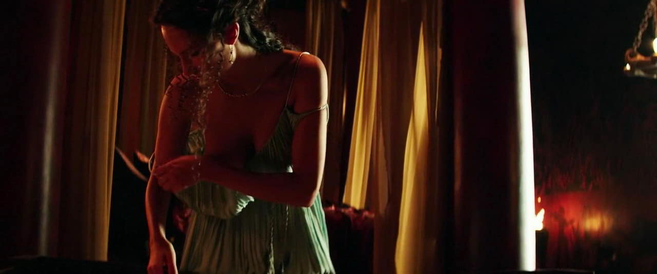 Irina Shayk, Karolina Szymczak topless Hercules Irina Shayk, Karolina Szymczak topless Hercules