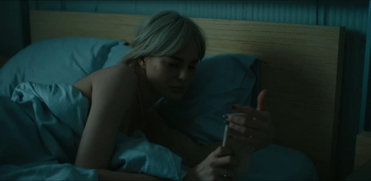 Isabelle Eidlen topless The telki - S01E06 Isabelle Eidlen topless The telki - S01E06