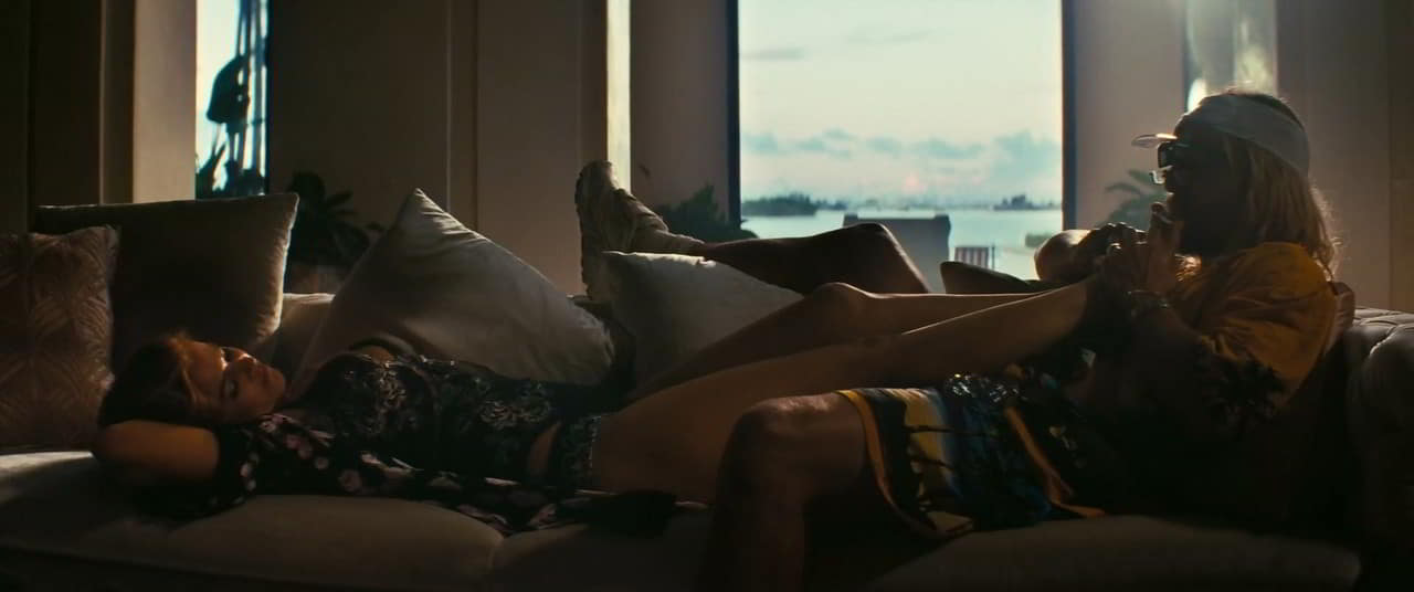 Hot Isla Fisher explicit scene 2019 Hot Isla Fisher explicit scene 2019