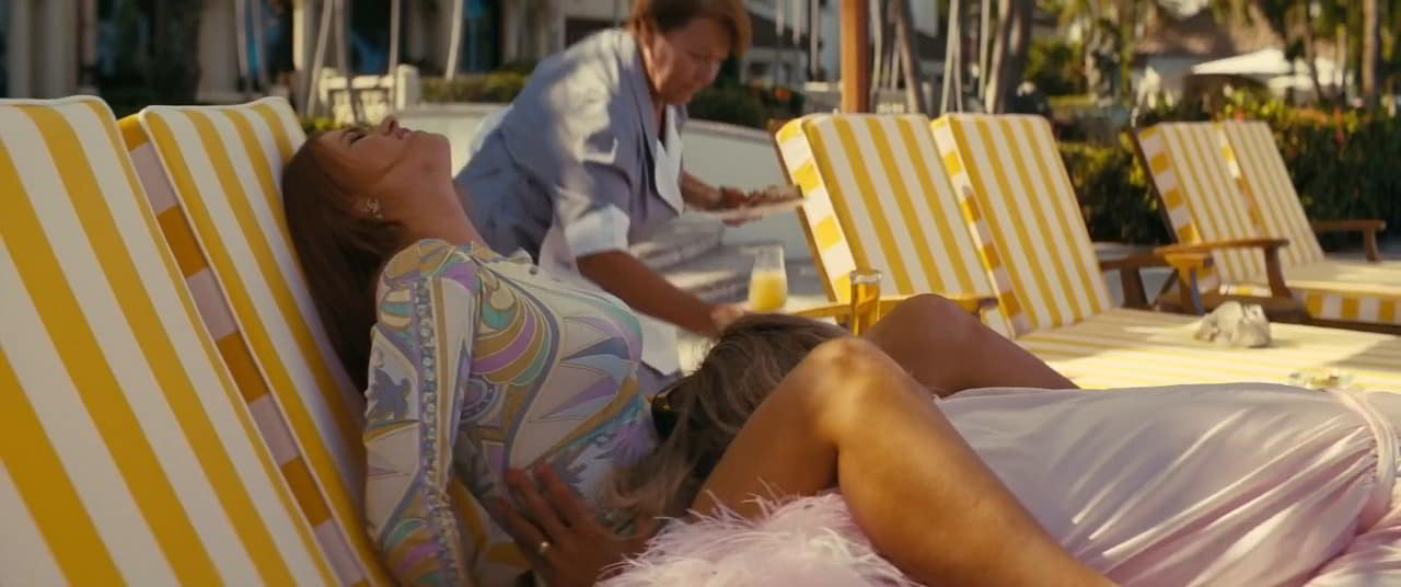 Isla Fisher bare butt in The Beach Bum Isla Fisher bare butt in The Beach Bum