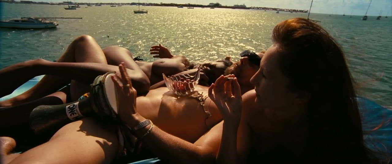 Isla Fisher bare butt in The Beach Bum Isla Fisher bare butt in The Beach Bum