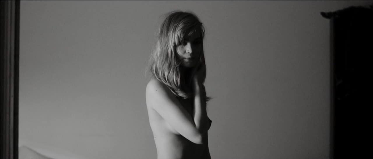 Iza Mortag Freund cleavage movie scene 2012 Iza Mortag Freund cleavage movie scene 2012