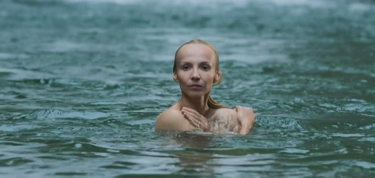Jana Plodkova nude scene in Ostrov Jana Plodkova nude scene in Ostrov