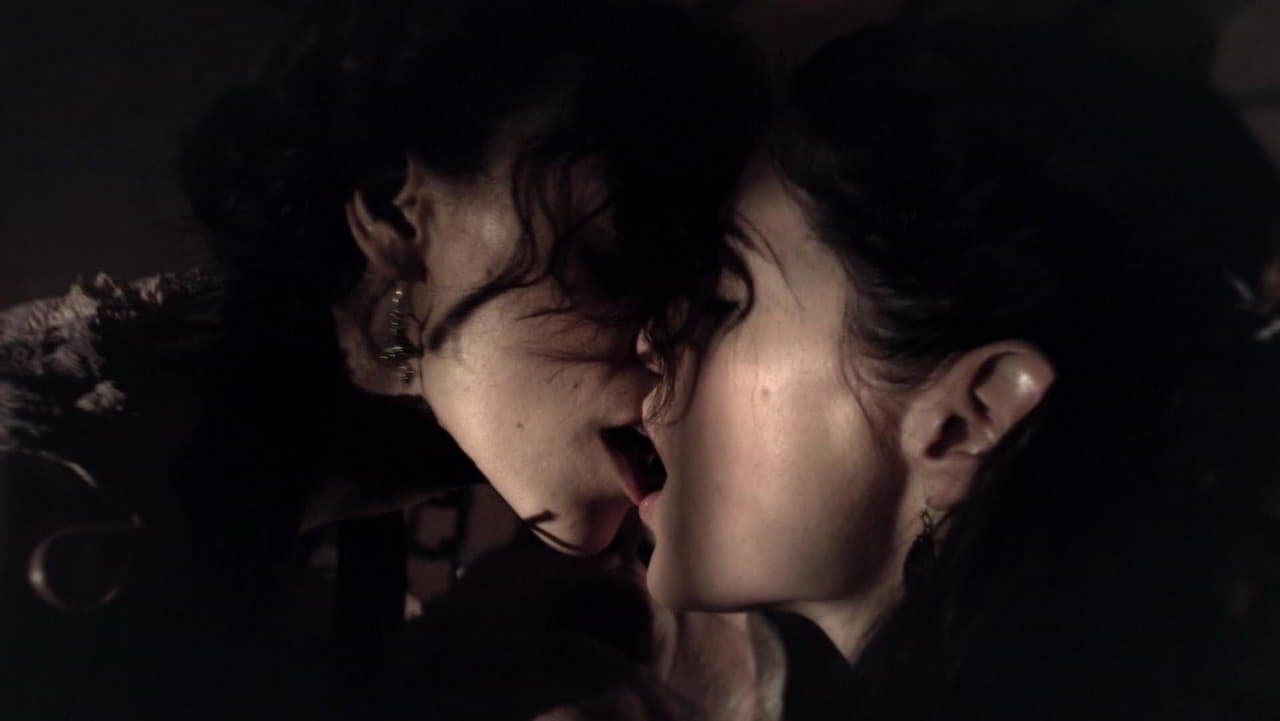 Janet Montgomery, Elise Eberle nude scene in Salem - S01E06 Janet Montgomery, Elise Eberle nude scene in Salem - S01E06