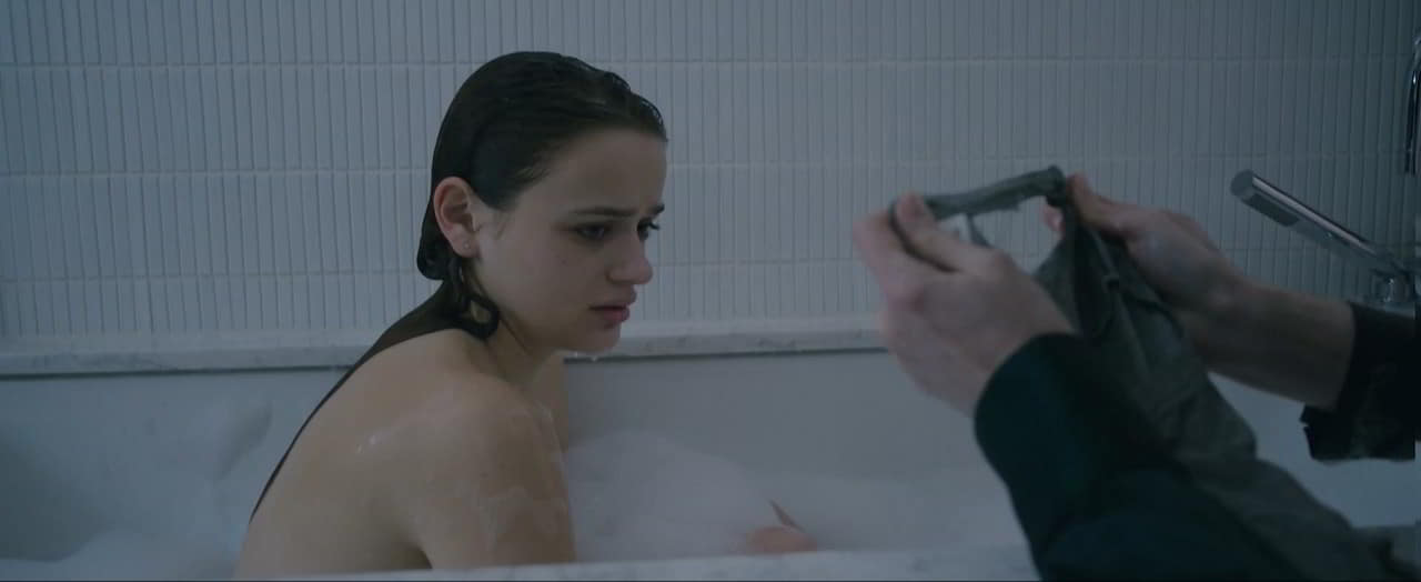Joey King bare butt in The Lie Joey King bare butt in The Lie