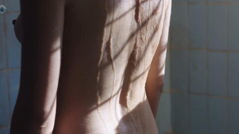 Juana del Rio Nude Frontera Verde S01E01 03 2019 01