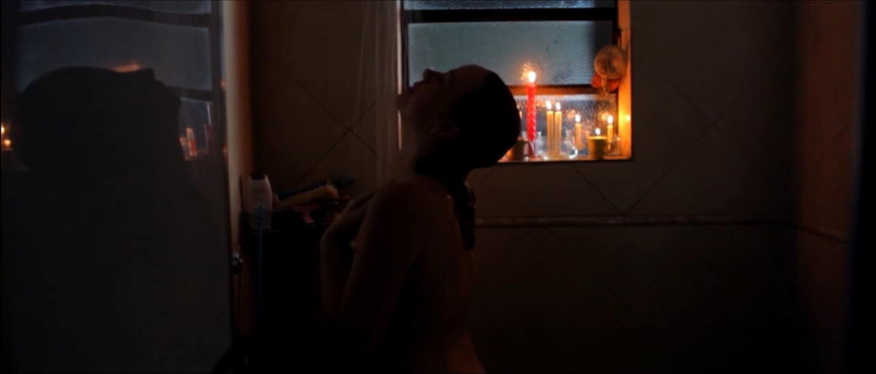 Karine Teles bare butt in Quinze Karine Teles bare butt in Quinze