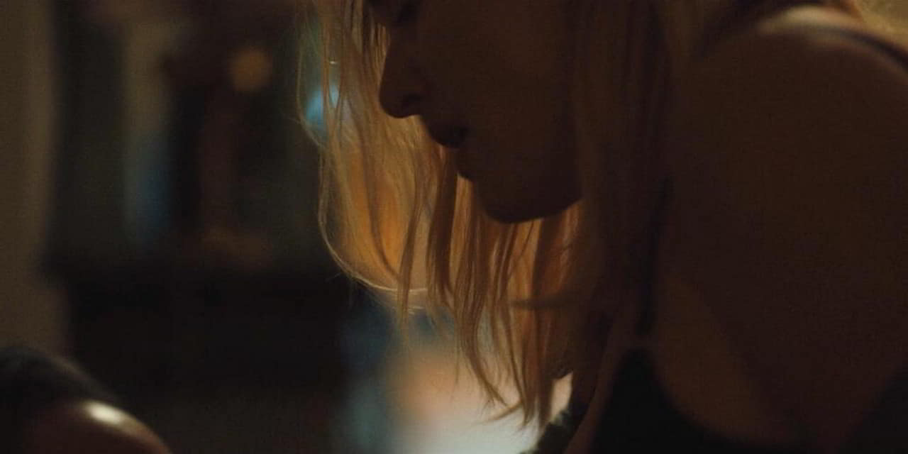 Kate Winslet cleavage movie scene 2021 Kate Winslet cleavage movie scene 2021
