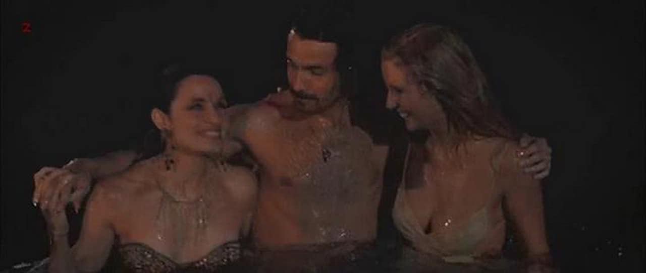 Kelly Reilly bare butt in Meant to Be Kelly Reilly bare butt in Meant to Be