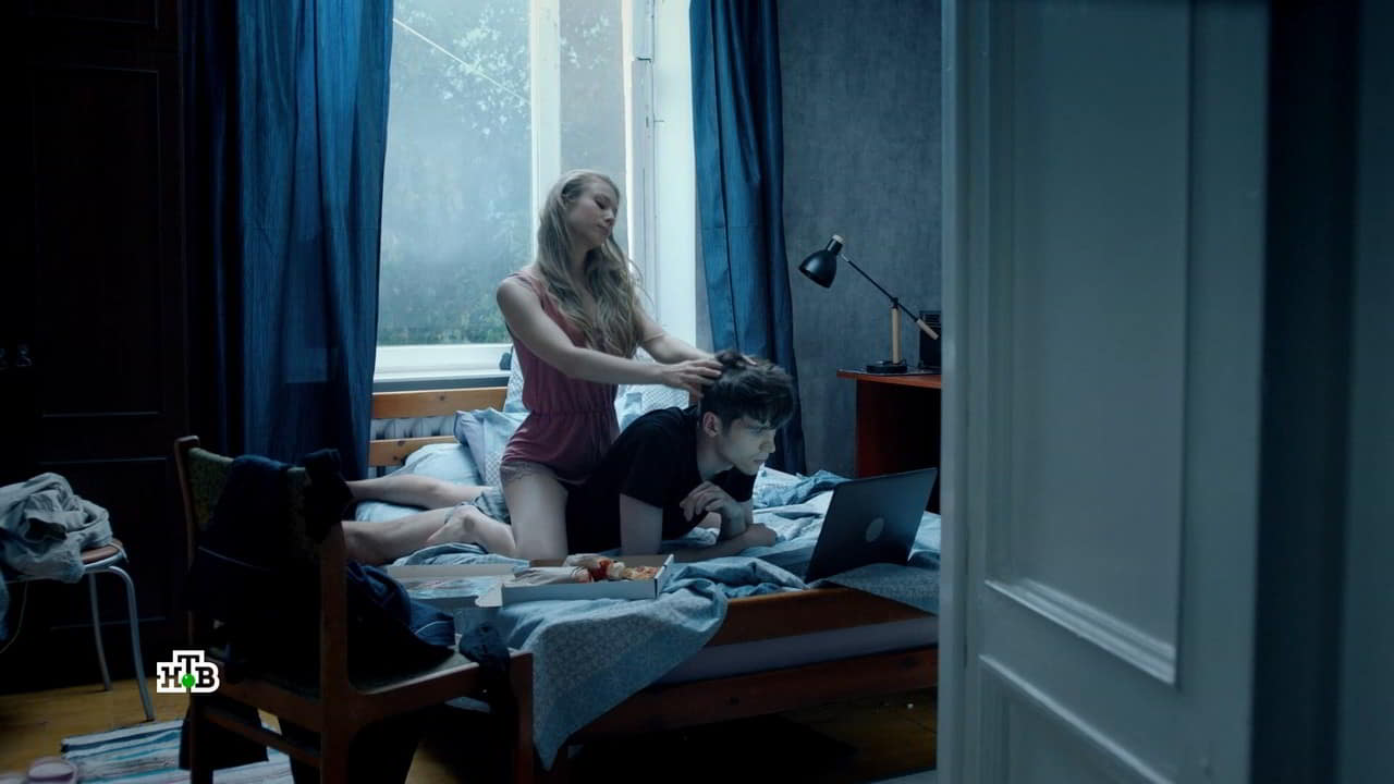 Kristina Boreyko bare butt in Dinosaur - S03E02-E06 Kristina Boreyko bare butt in Dinosaur - S03E02-E06