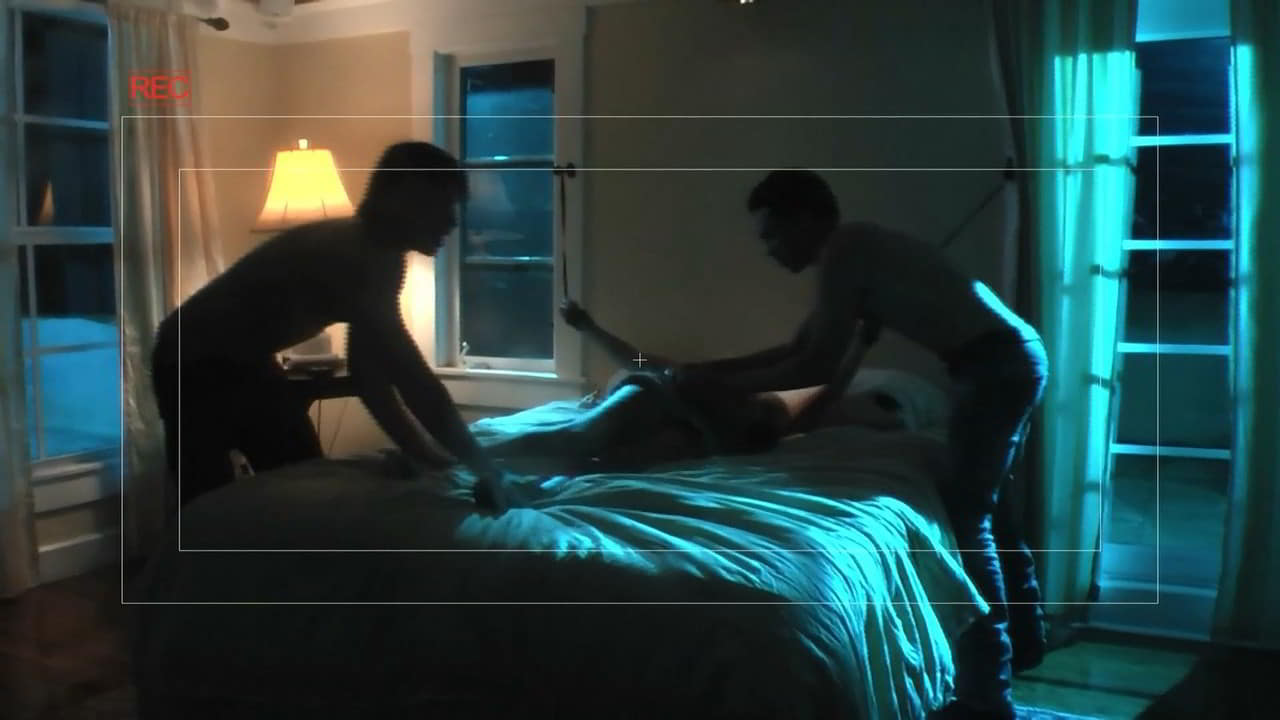 Liza Del Sierra cleavage movie scene 2011 Liza Del Sierra cleavage movie scene 2011