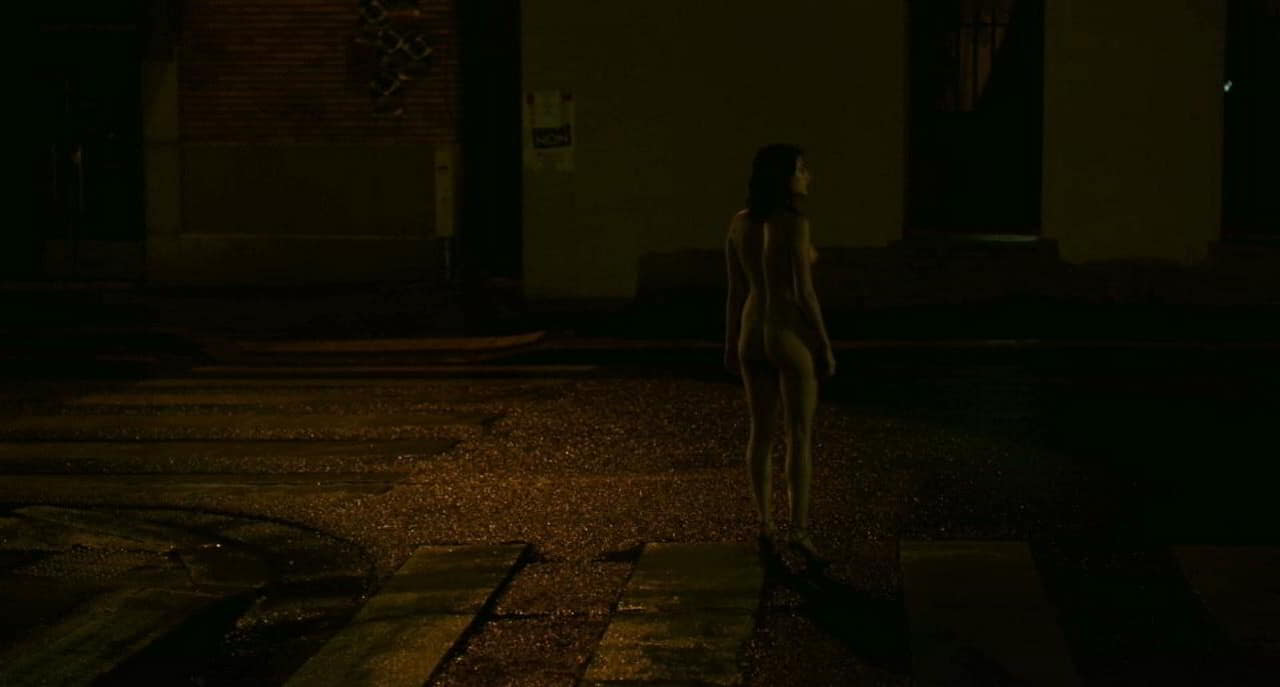 Lola Creton bare butt in Bastards Lola Creton bare butt in Bastards