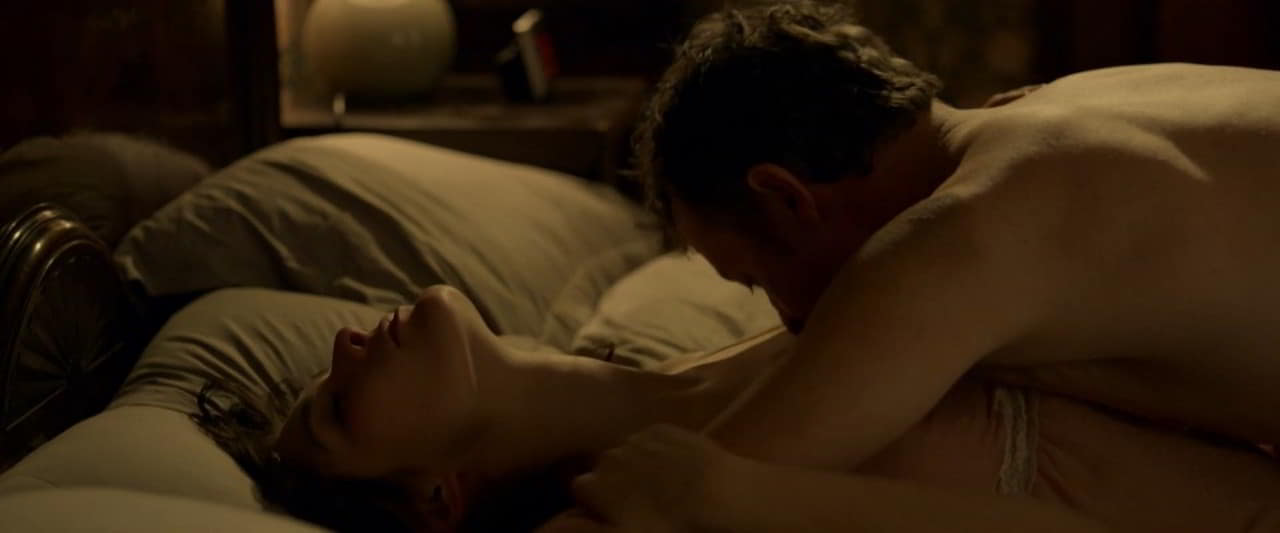 Lorina Kamburova nude scene in Nightworld Lorina Kamburova nude scene in Nightworld