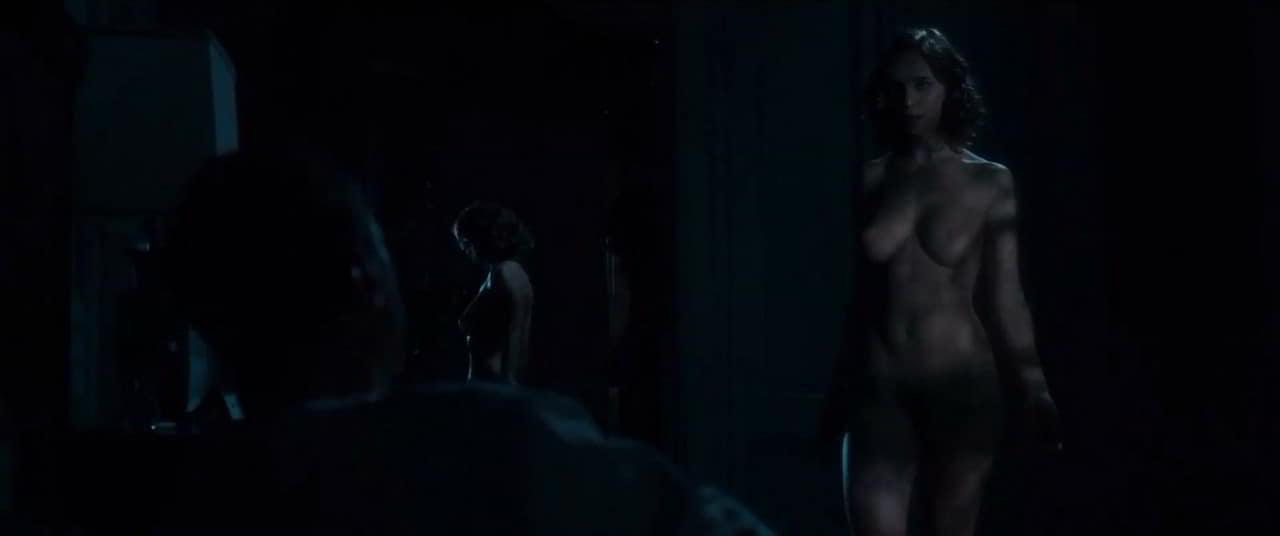 Luisana Lopilato bare butt in Los que aman odian Luisana Lopilato bare butt in Los que aman odian