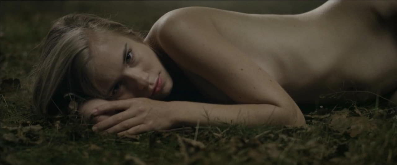 Margot Lourdet bare butt in Naked Margot Lourdet bare butt in Naked