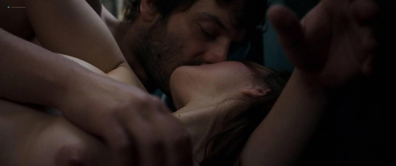 Maria Valverde topless Ce qui nous lie Maria Valverde topless Ce qui nous lie