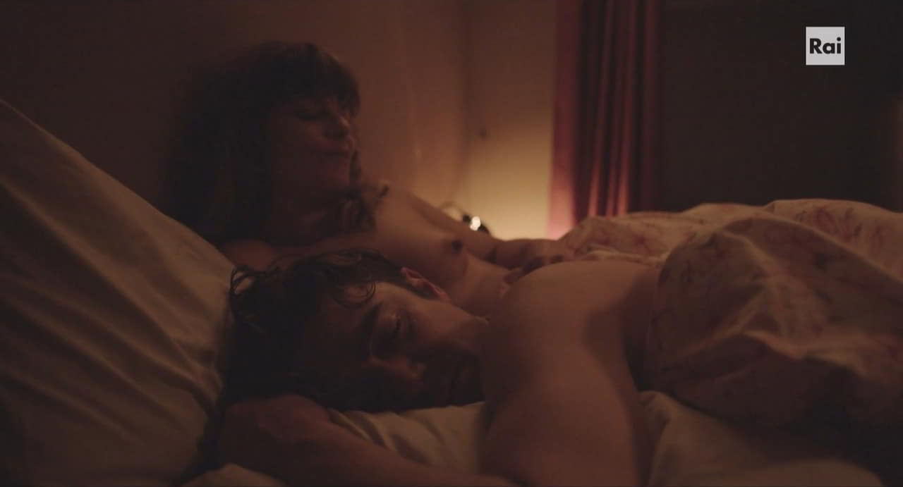 Marina Foïs cleavage movie scene 2016 Marina Foïs cleavage movie scene 2016