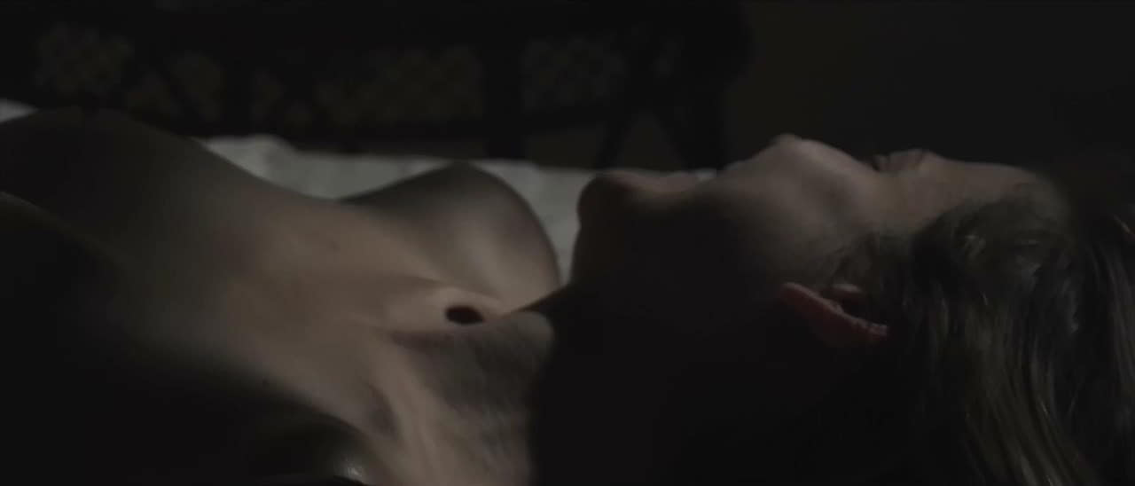 Marisol Ribeiro cleavage movie scene 2010 Marisol Ribeiro cleavage movie scene 2010
