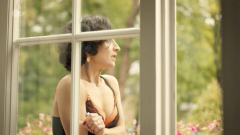 Neda Rahmanian Sexy Gaste zum Essen 2023 1